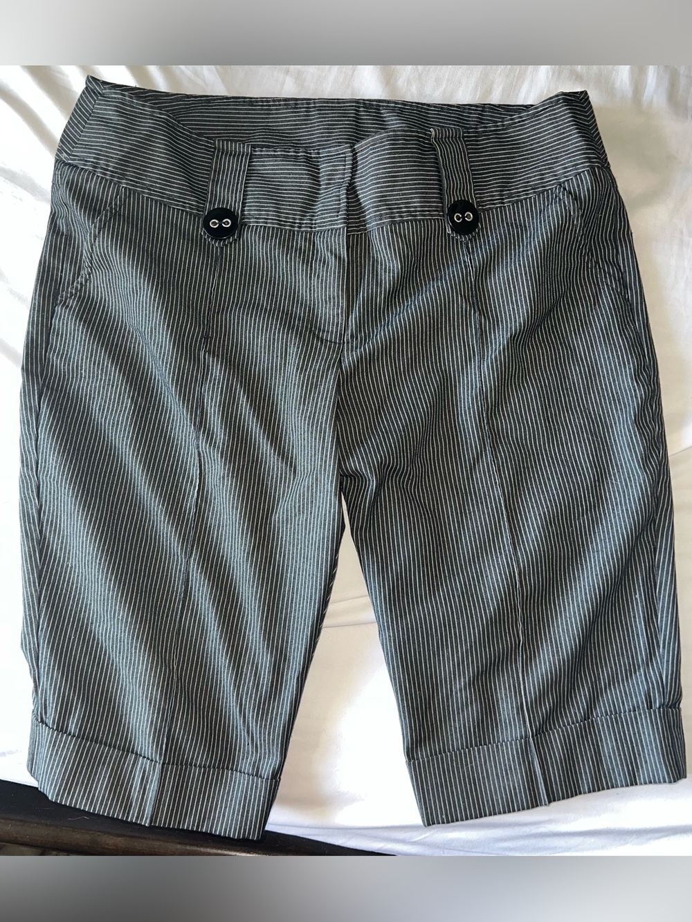 Tracy Evans Y2k Bermuda Pinstripe Shorts Navy Size 13 Cuffed Vintage Workwear